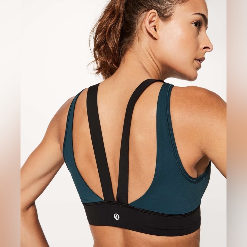Lululemon Run The Day Bra Submarine / Black Size 4